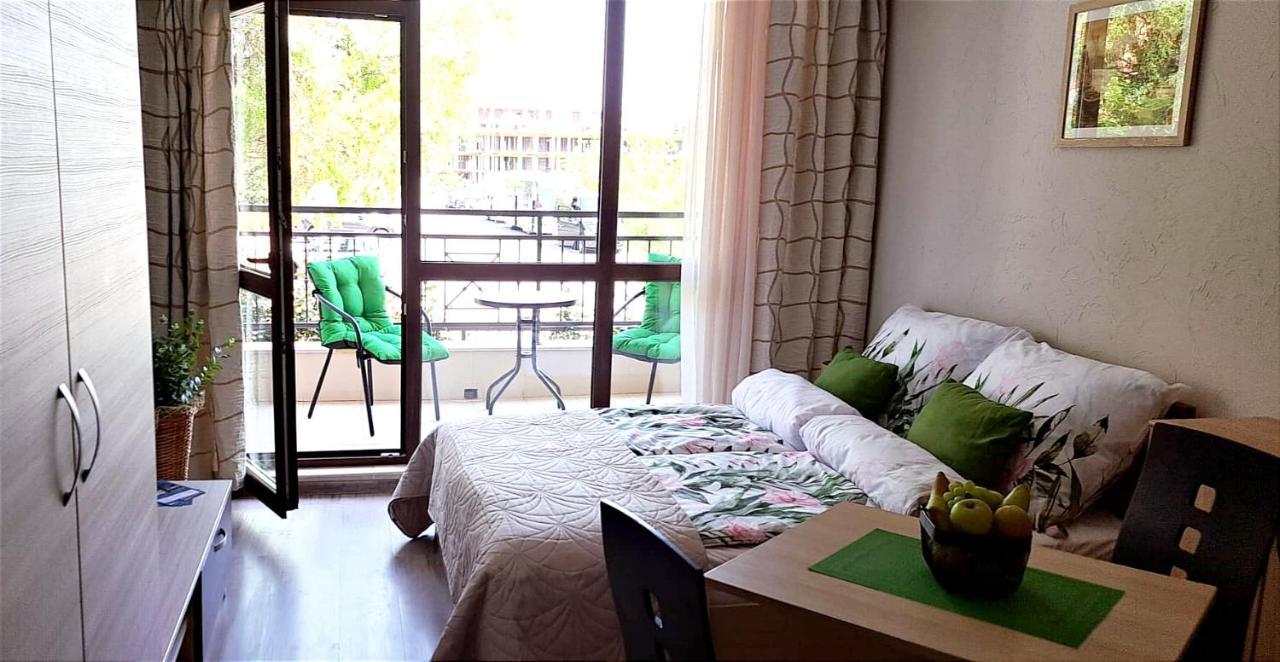 Patrick'S Apartments - Sorrento Sole Mare, スヴェティ・ヴラス エクステリア 写真