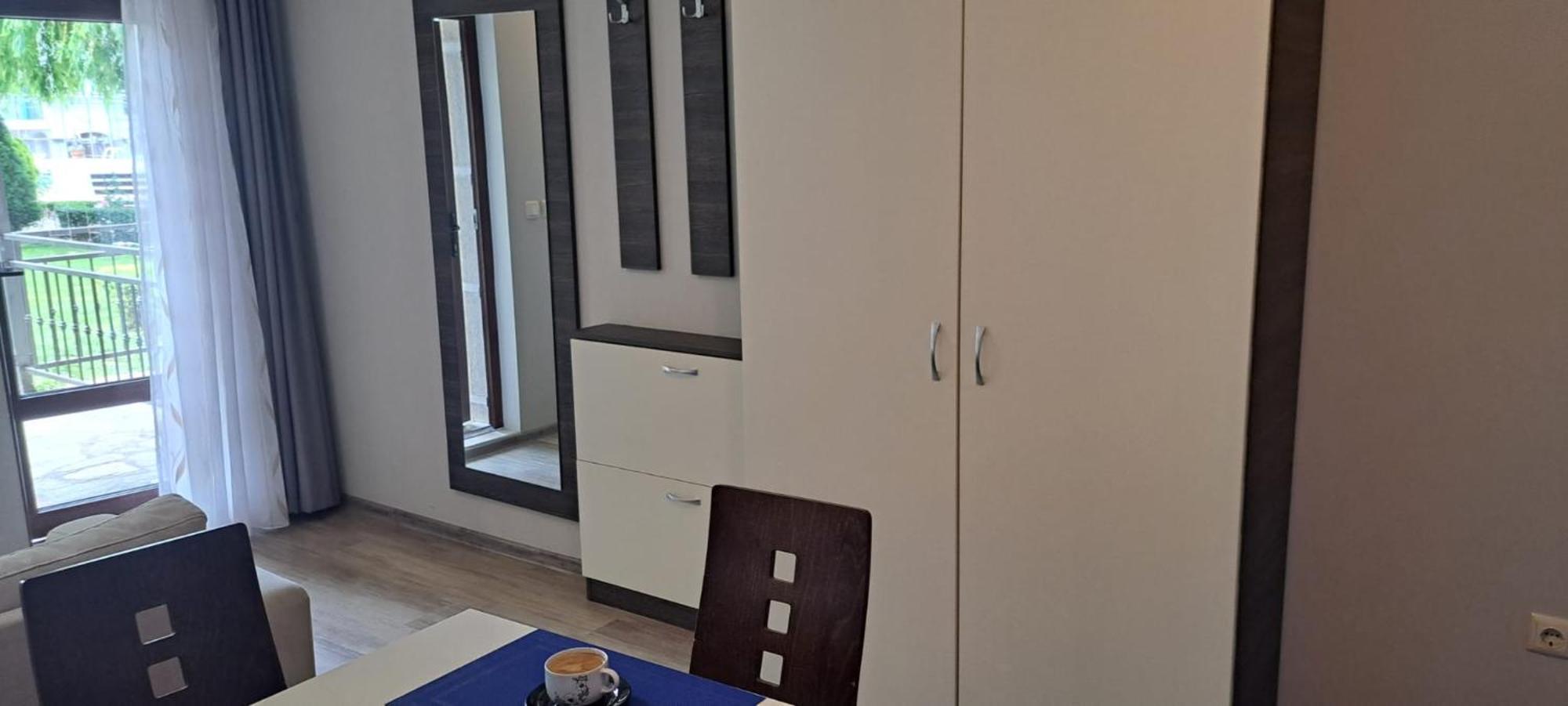 Patrick'S Apartments - Sorrento Sole Mare, スヴェティ・ヴラス エクステリア 写真